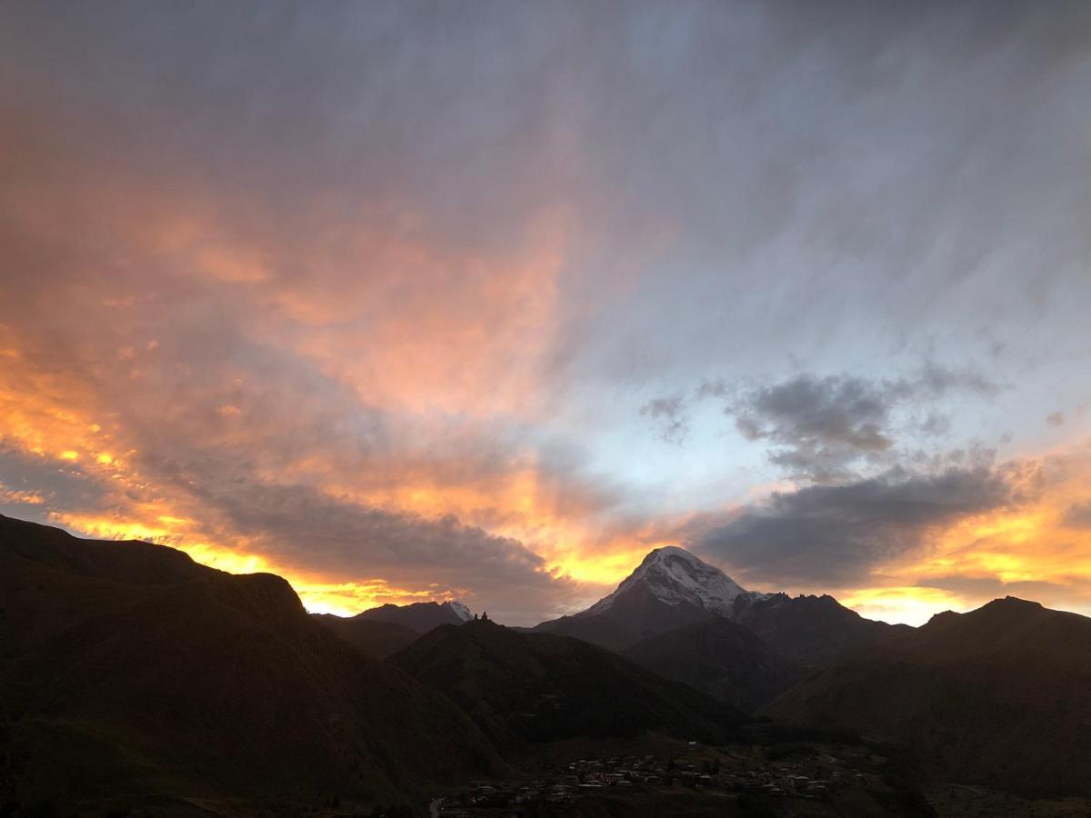 Hotel Nestt Kazbegi Exterior photo